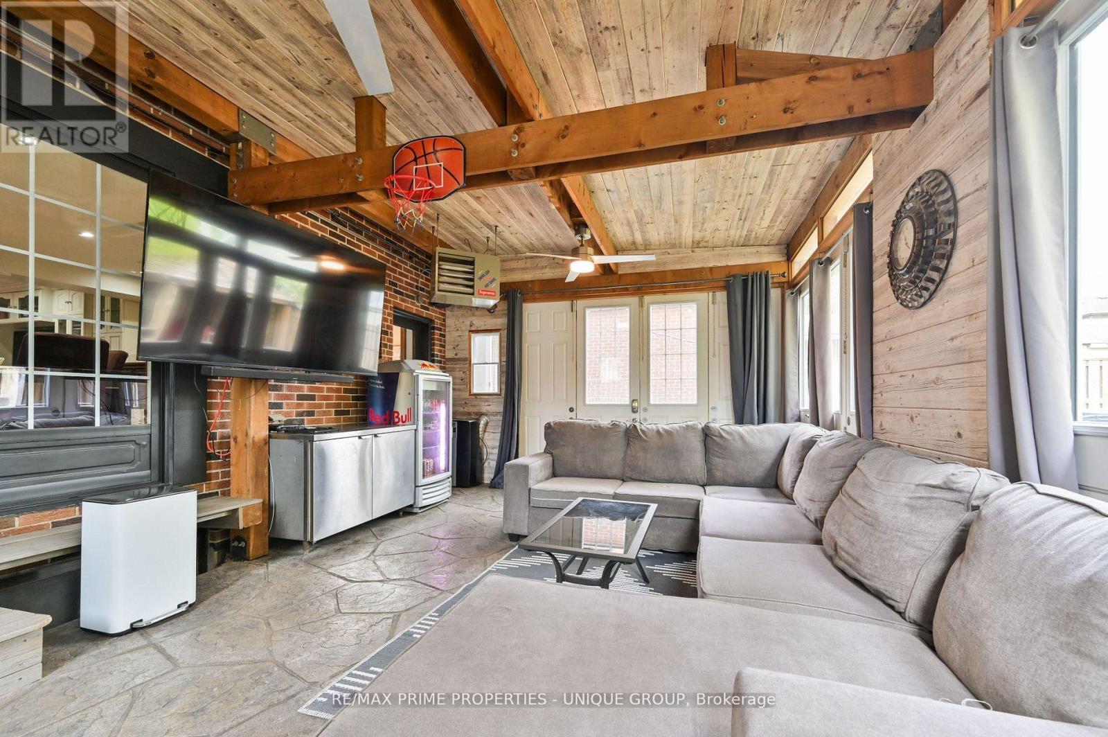 16 Eastwood Avenue, Toronto, Ontario  M1N 3G9 - Photo 16 - E13757254