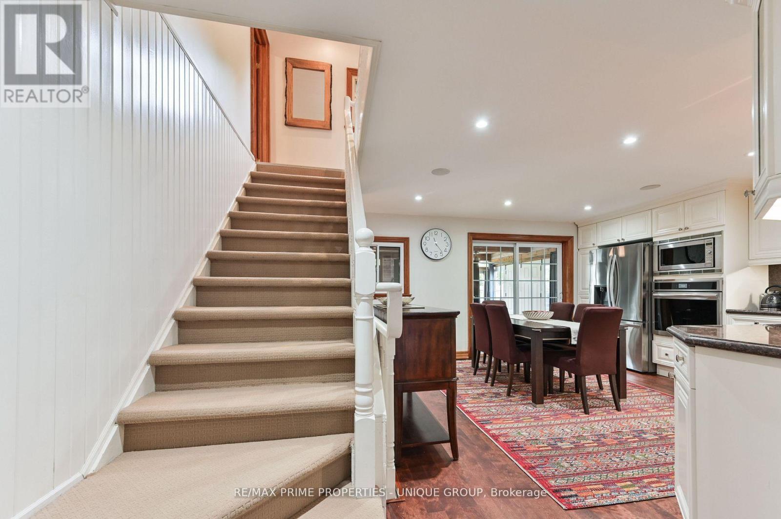 16 Eastwood Avenue, Toronto, Ontario  M1N 3G9 - Photo 19 - E13757254