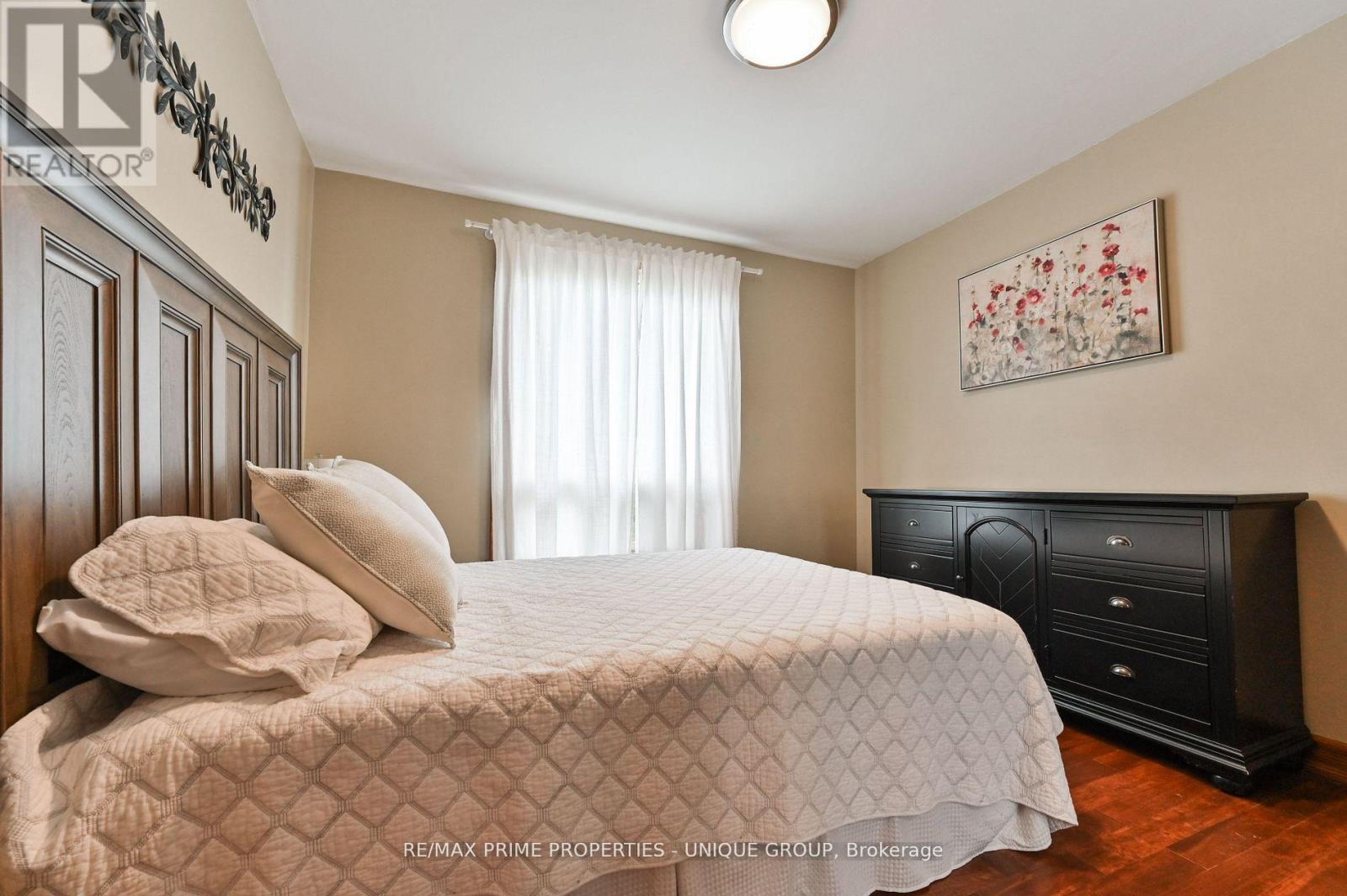 16 Eastwood Avenue, Toronto, Ontario  M1N 3G9 - Photo 25 - E13757254