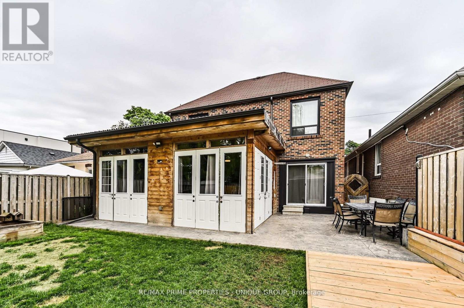 16 Eastwood Avenue, Toronto, Ontario  M1N 3G9 - Photo 38 - E13757254