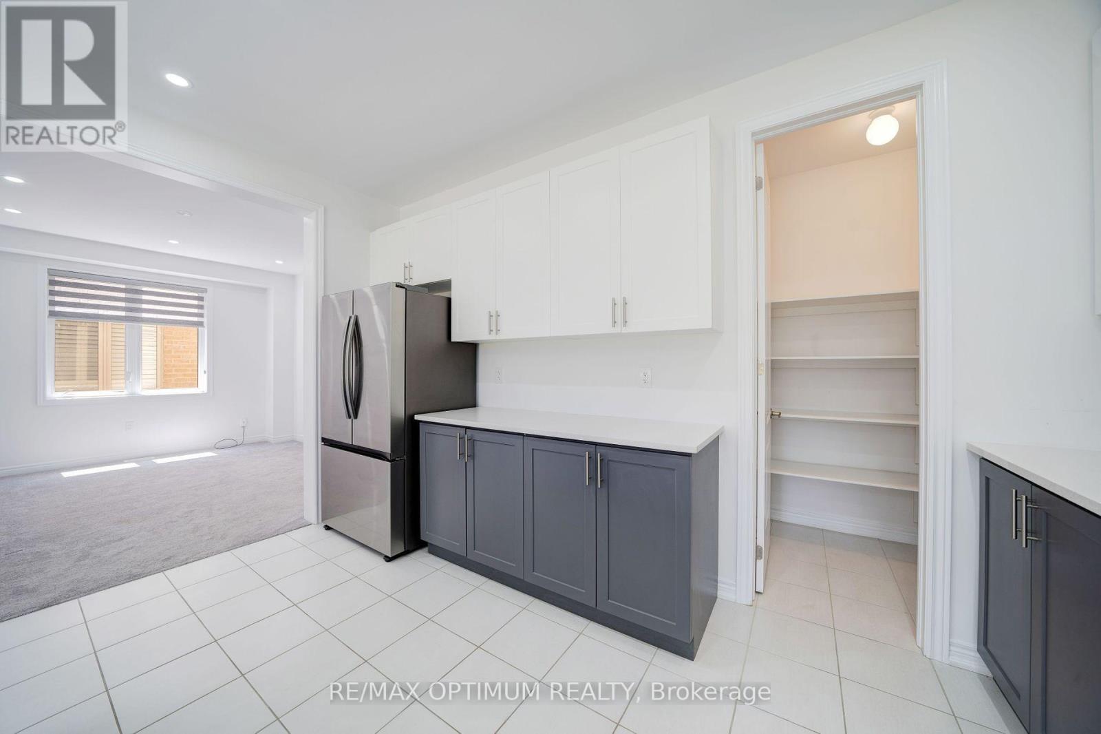 2073 Chris Mason Street, Oshawa, Ontario  L1L 0S5 - Photo 13 - E13757258