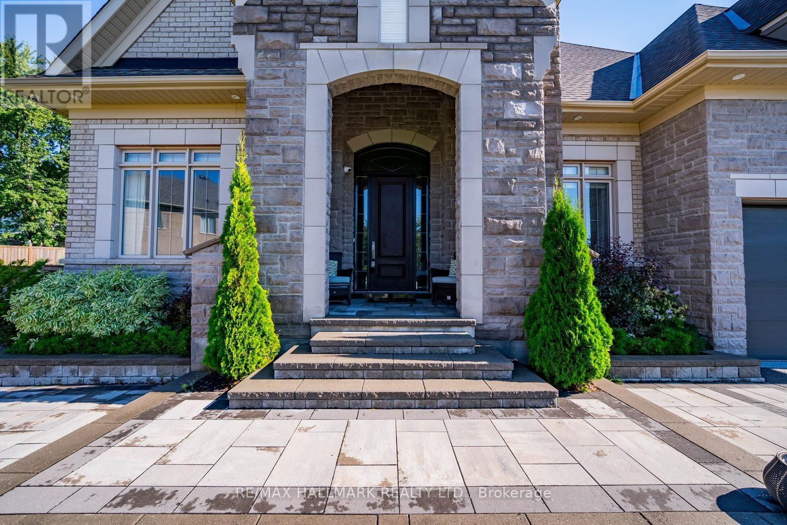 8 Kingstree Court, Whitchurch-Stouffville, Ontario  L4A 0G9 - Photo 8 - N13757200