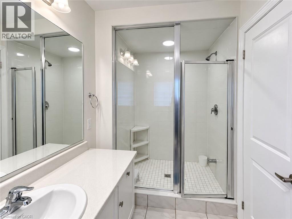 207 Broadacre Drive, Kitchener, Ontario  N2R 0S5 - Photo 16 - 40860677