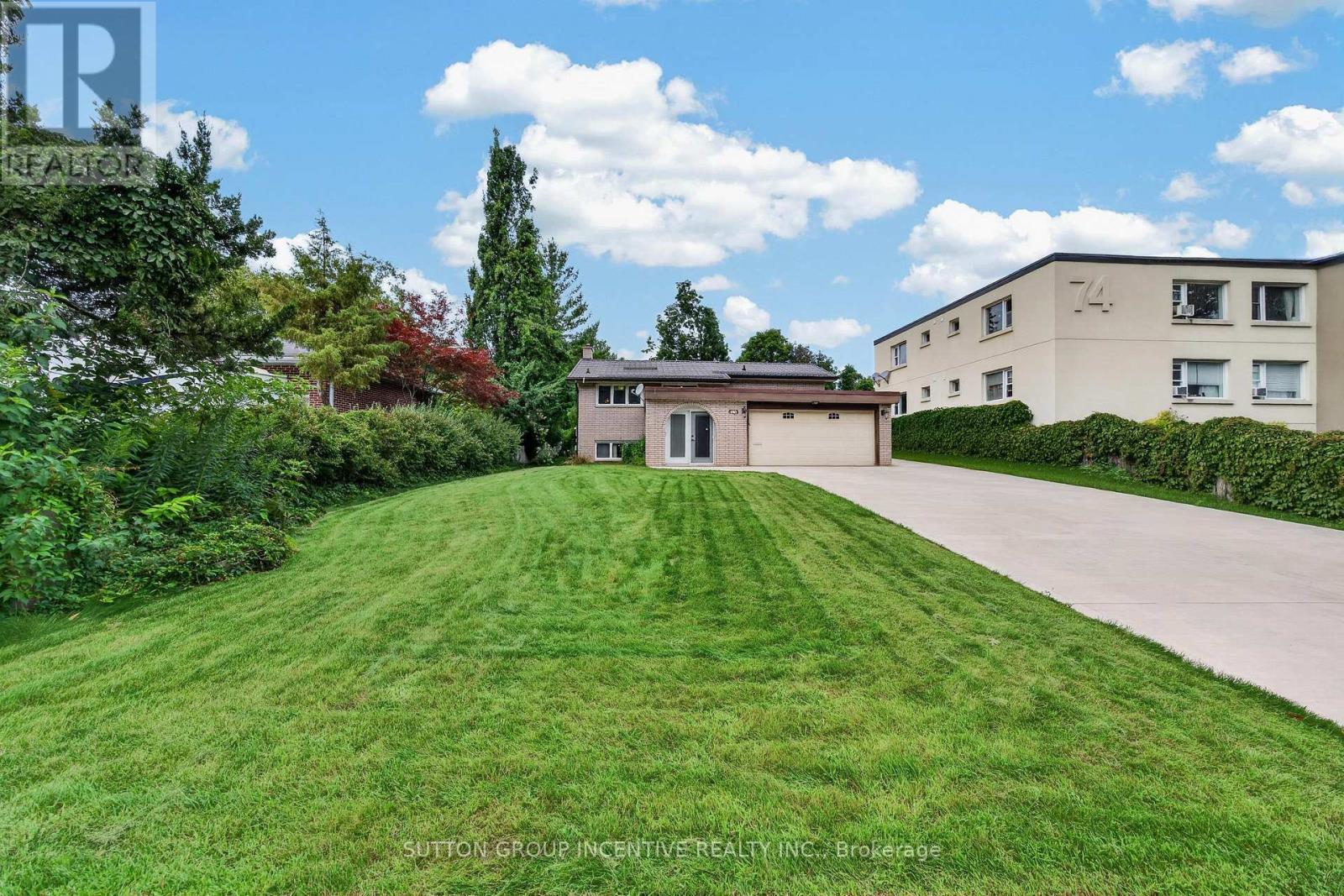 80 Shirley Avenue, Barrie, Ontario  L4N 1N2 - Photo 2 - S13757210