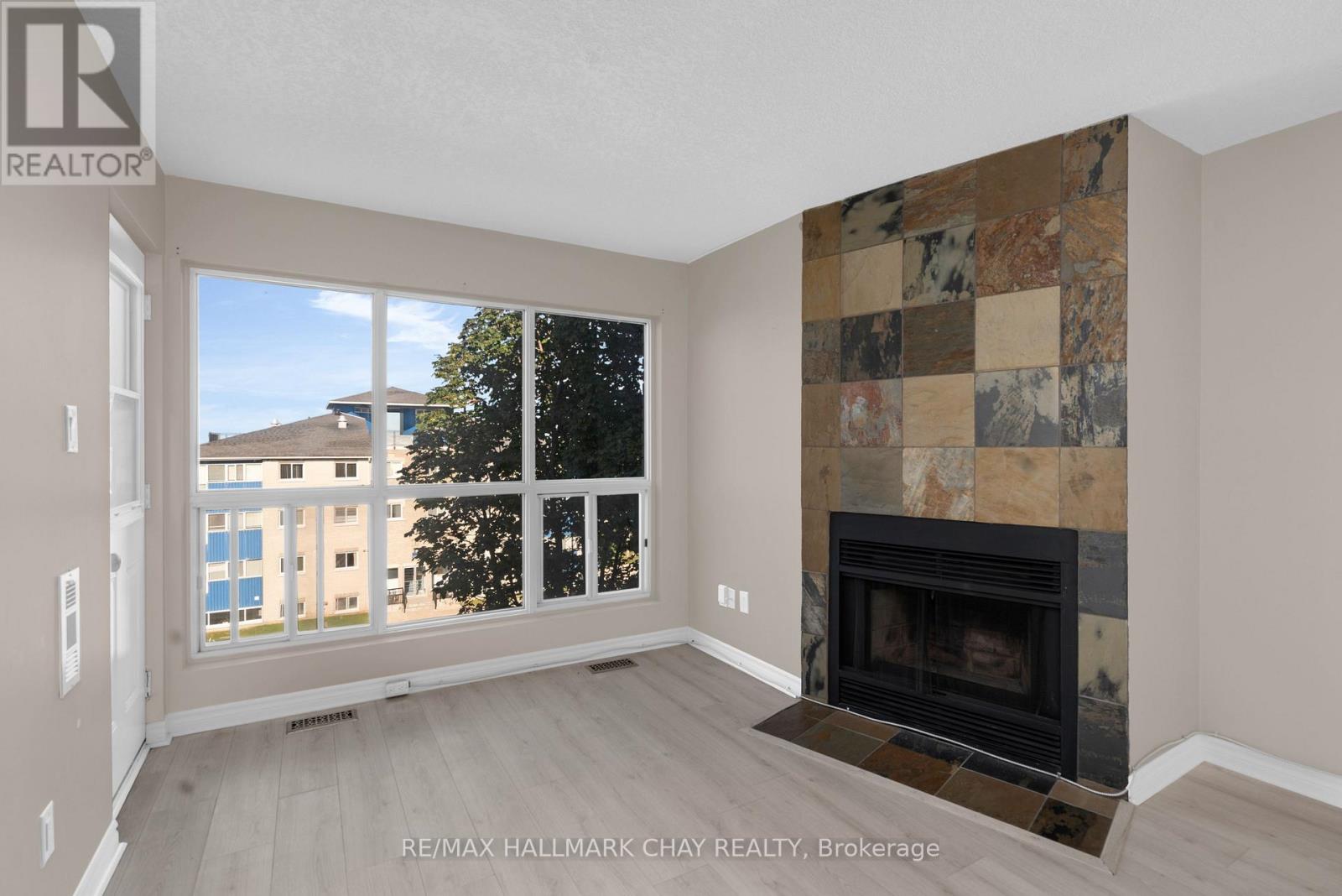 414 - 126 Bell Farm Road, Barrie, Ontario  L4M 6J3 - Photo 8 - S13757256