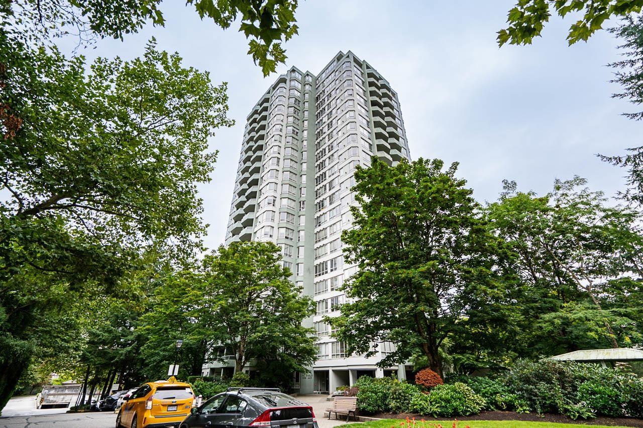 2304 10082 148 Street, Surrey, British Columbia  V3R 0S3 - Photo 1 - R3162700