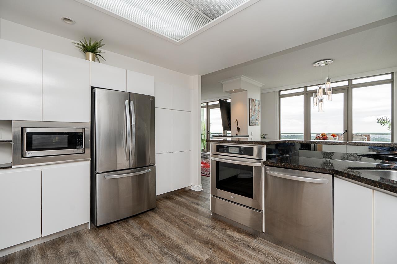2304 10082 148 Street, Surrey, British Columbia  V3R 0S3 - Photo 6 - R3162700