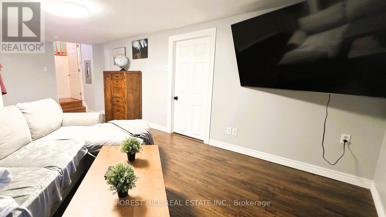 4 Karen Crescent, Orillia, Ontario L3V 3H1 - Photo 45 - S13752718