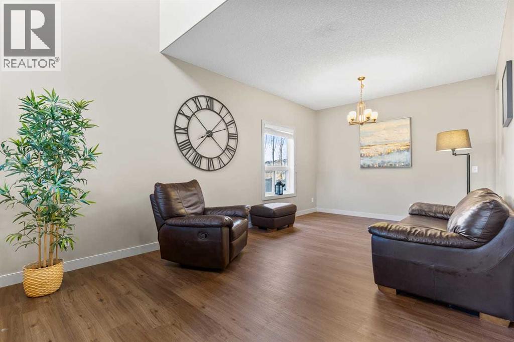 38 Everhollow Green SW, Calgary, Alberta  T2Y 0H4 - Photo 5 - A2318510