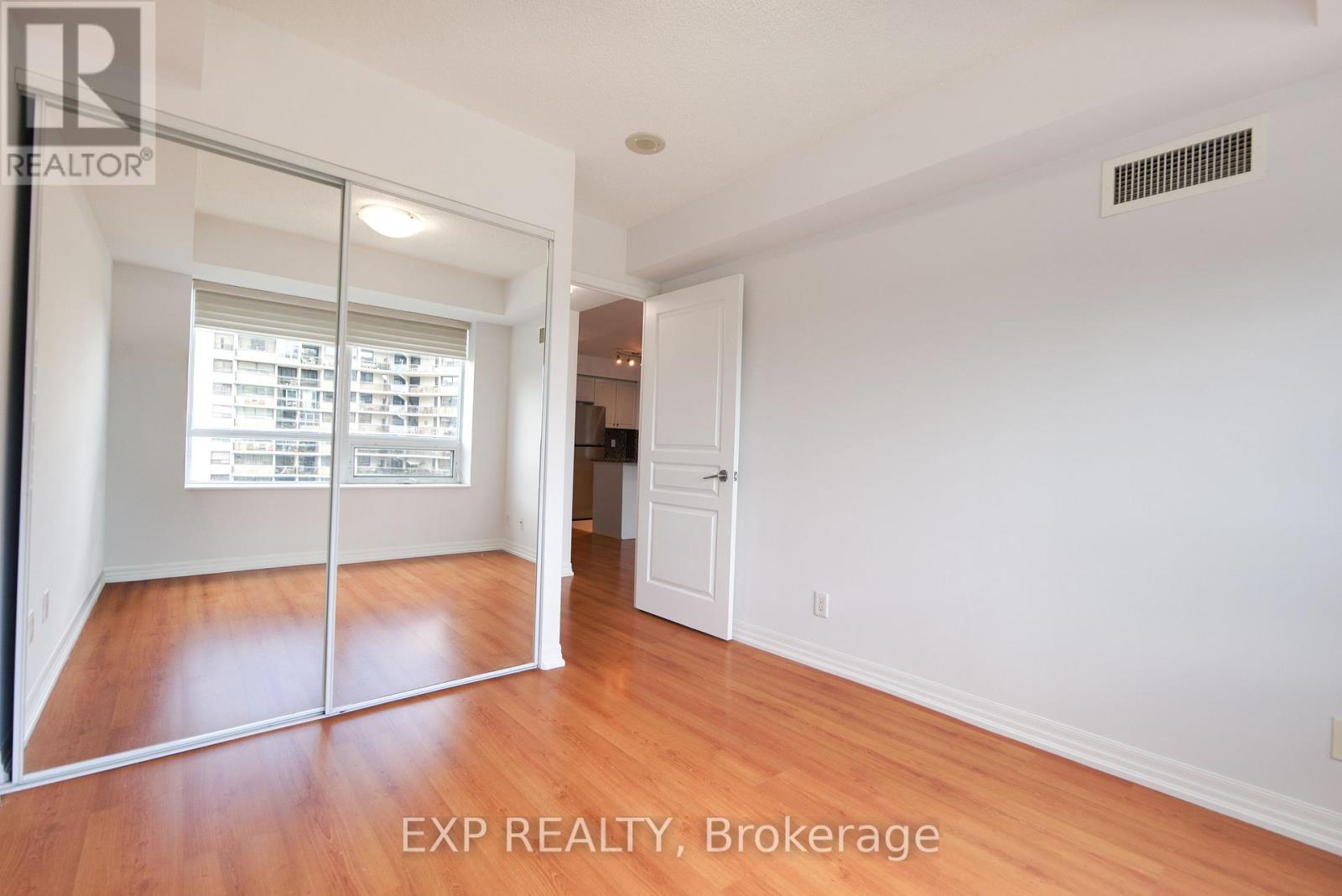 909 - 1403 Royal York Road, Toronto, Ontario M9P 0A1 - Photo 17 - W13757162
