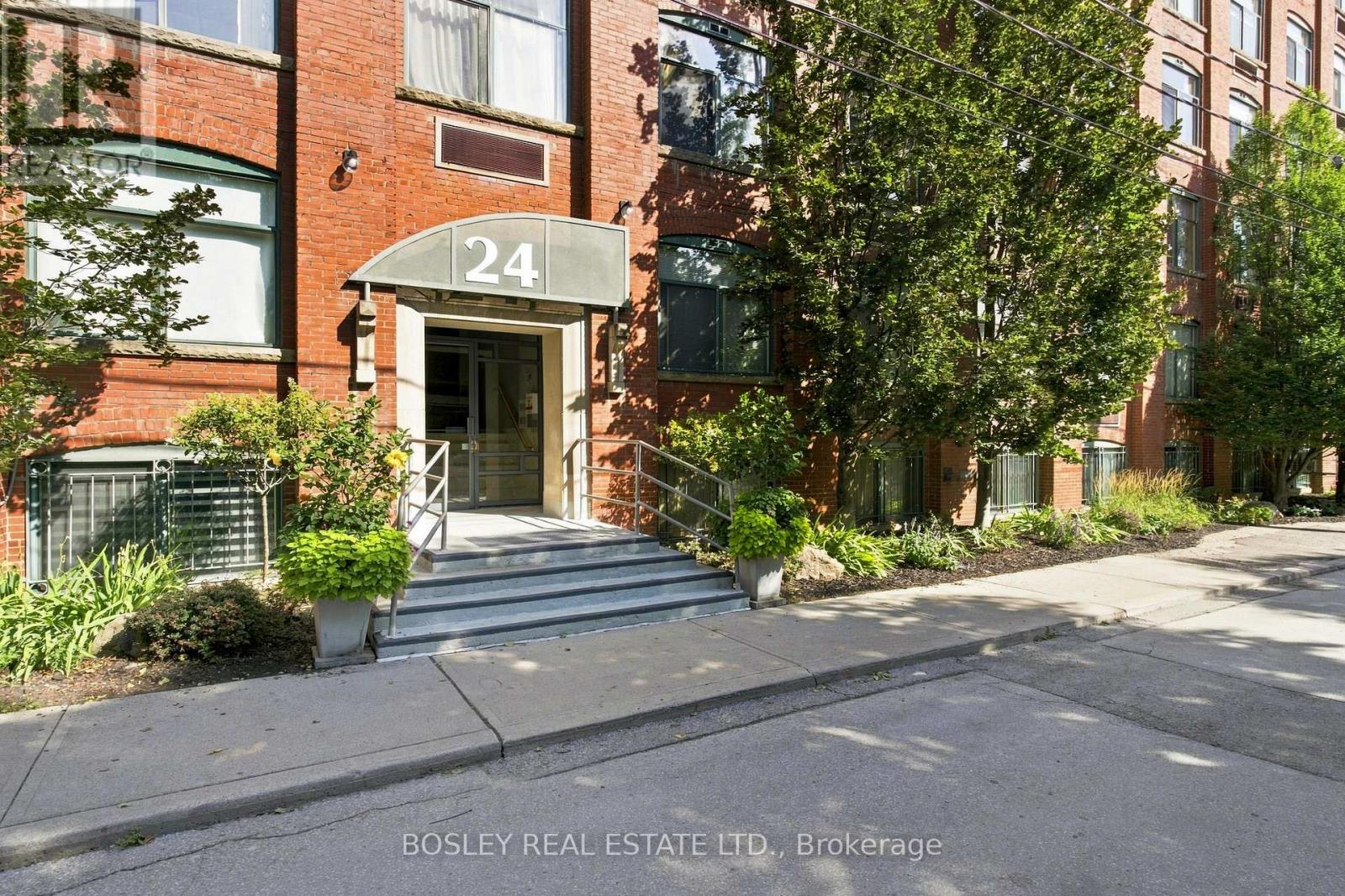 G09 - 24 NOBLE STREET, Toronto, Ontario