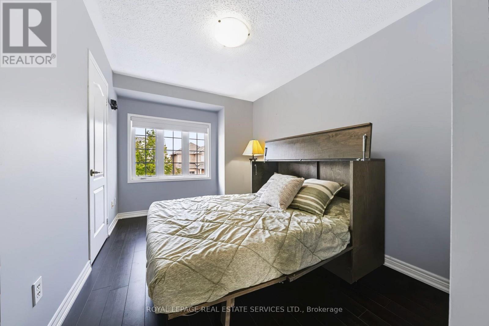 5856 Blue Spruce Avenue, Burlington, Ontario  L7L 7N8 - Photo 26 - W13757178