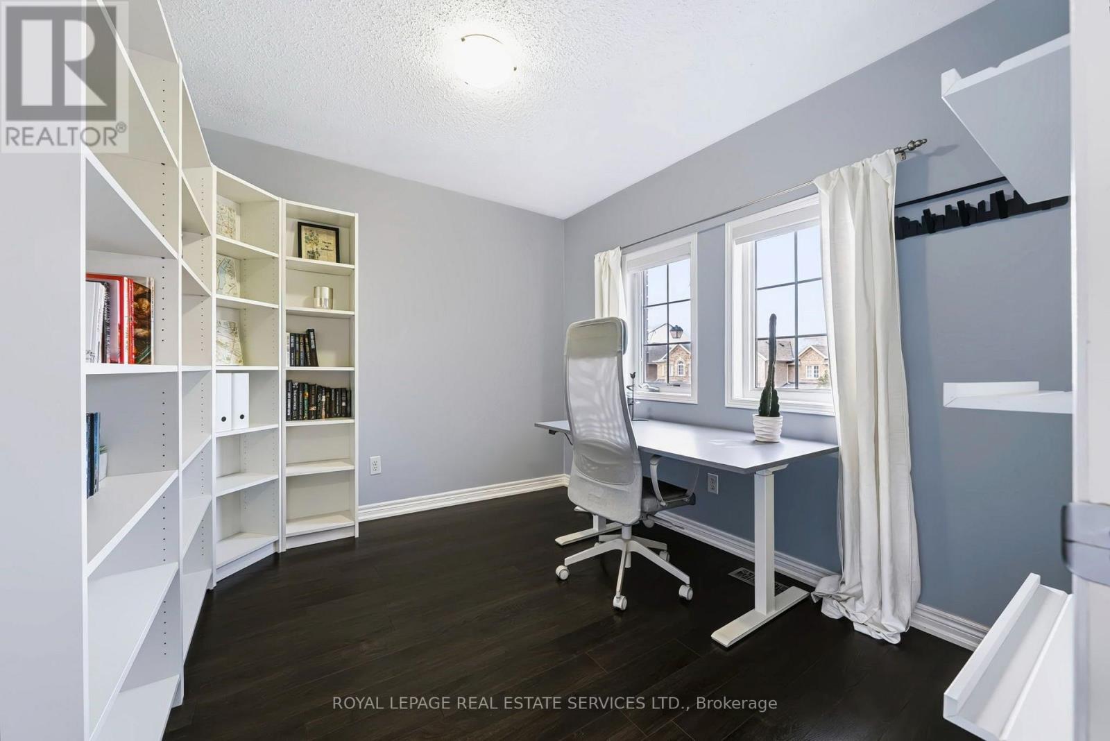 5856 Blue Spruce Avenue, Burlington, Ontario  L7L 7N8 - Photo 28 - W13757178