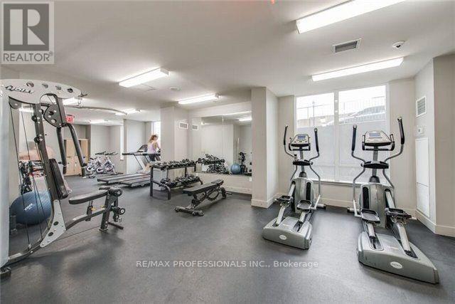 325 - 812 Lansdowne Avenue, Toronto, Ontario M6H 4K5 - Photo 14 - W13757240