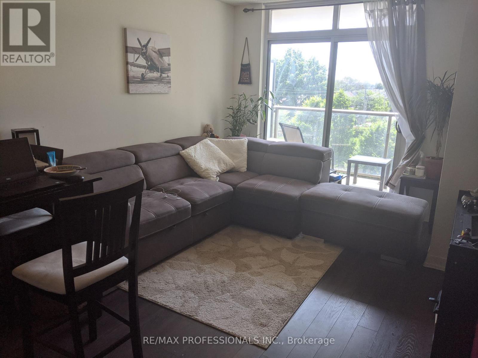 325 - 812 Lansdowne Avenue, Toronto, Ontario M6H 4K5 - Photo 4 - W13757240