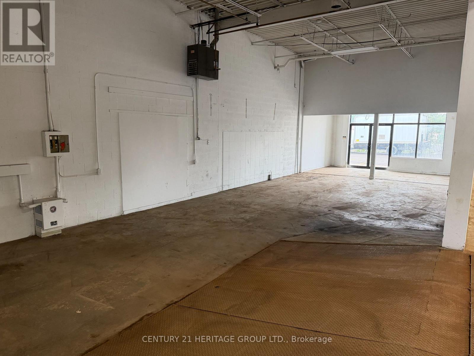 41 - 4544 Dufferin Street, Toronto, Ontario  M3H 5X2 - Photo 2 - W13757262