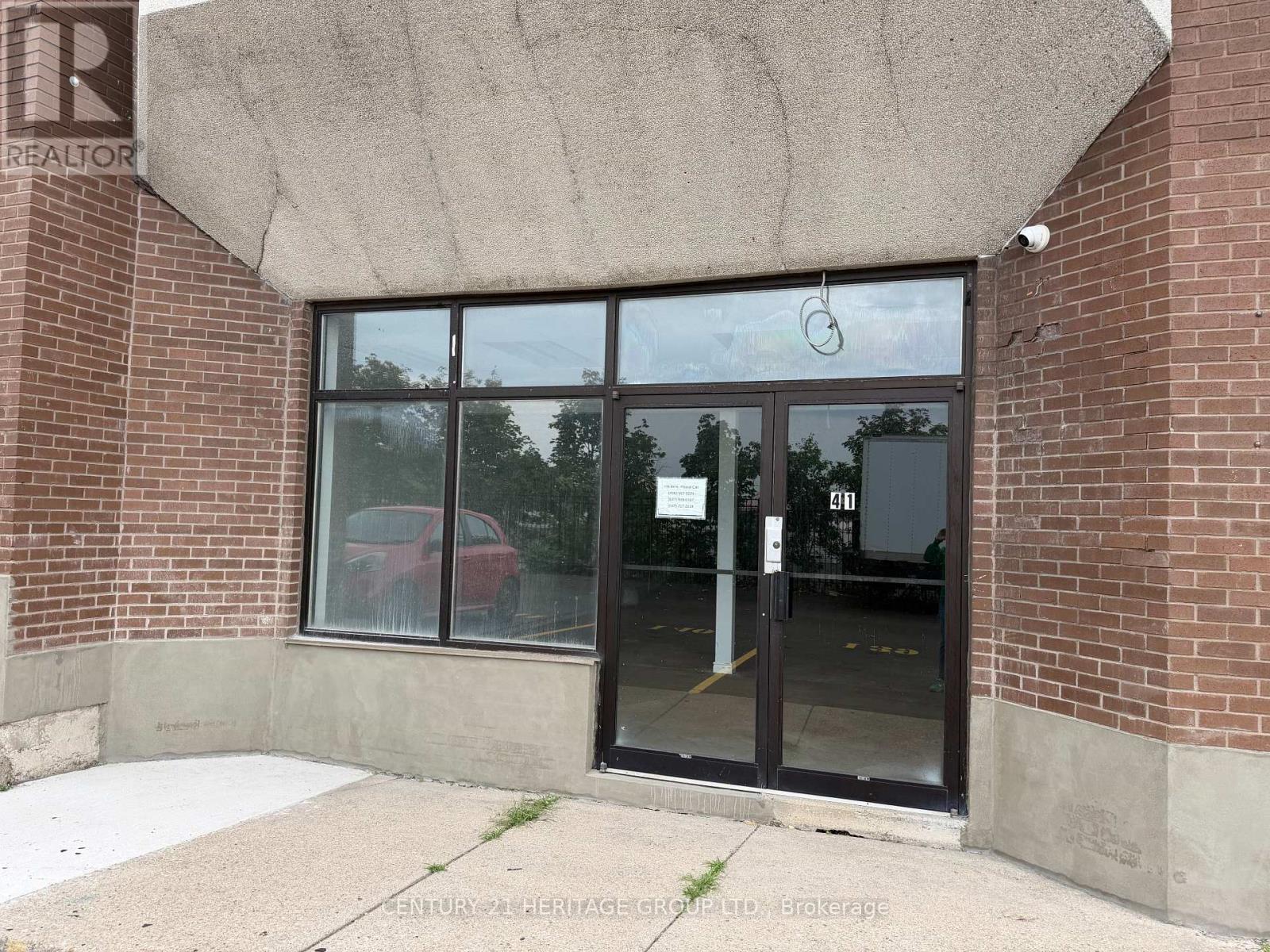 41 - 4544 Dufferin Street, Toronto, Ontario  M3H 5X2 - Photo 3 - W13757262