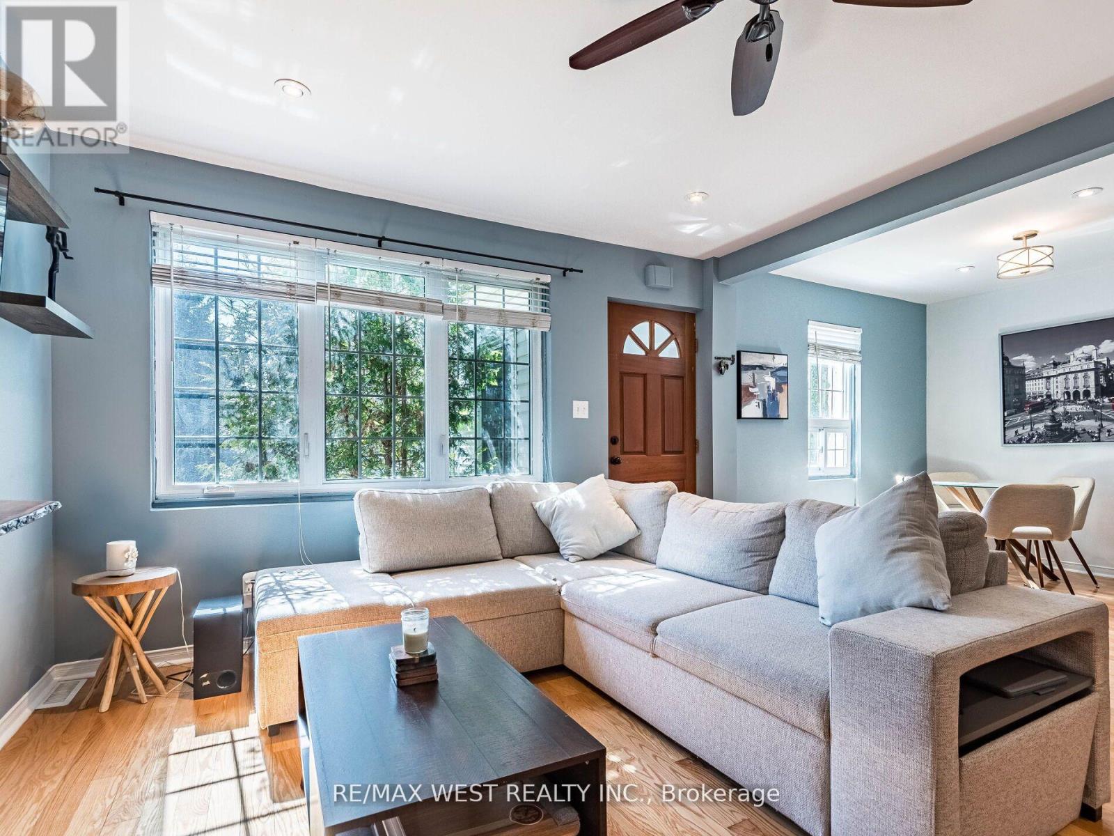 76 Laburnham Avenue, Toronto, Ontario  M8W 1S8 - Photo 8 - W13757266