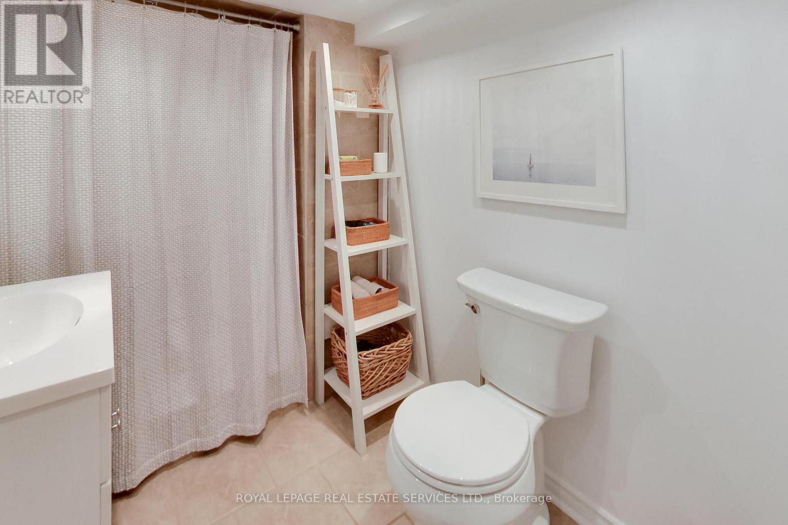 21 Parker Avenue, Toronto, Ontario  M8Z 4L6 - Photo 15 - W13757278