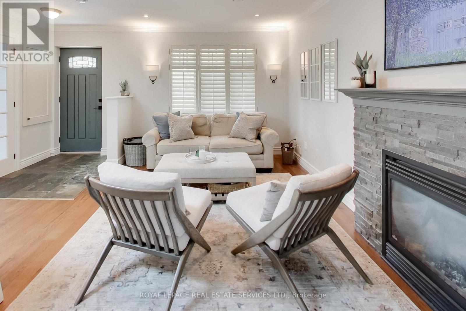 21 Parker Avenue, Toronto, Ontario  M8Z 4L6 - Photo 4 - W13757278