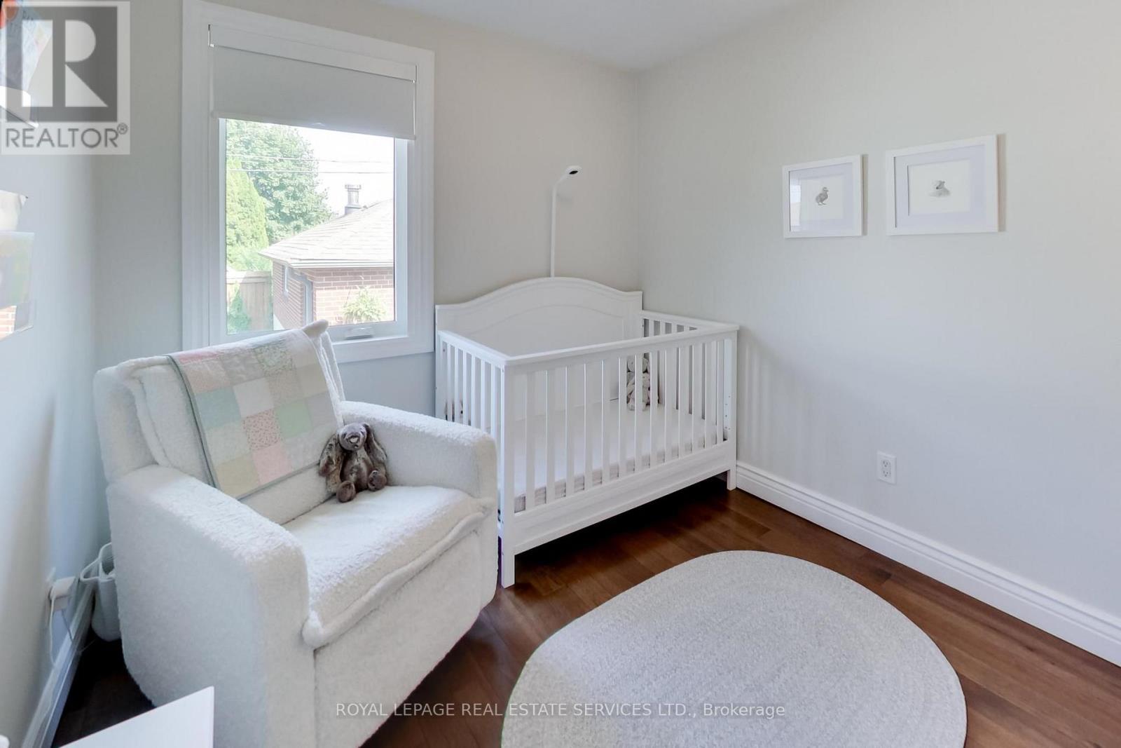 21 Parker Avenue, Toronto, Ontario  M8Z 4L6 - Photo 9 - W13757278