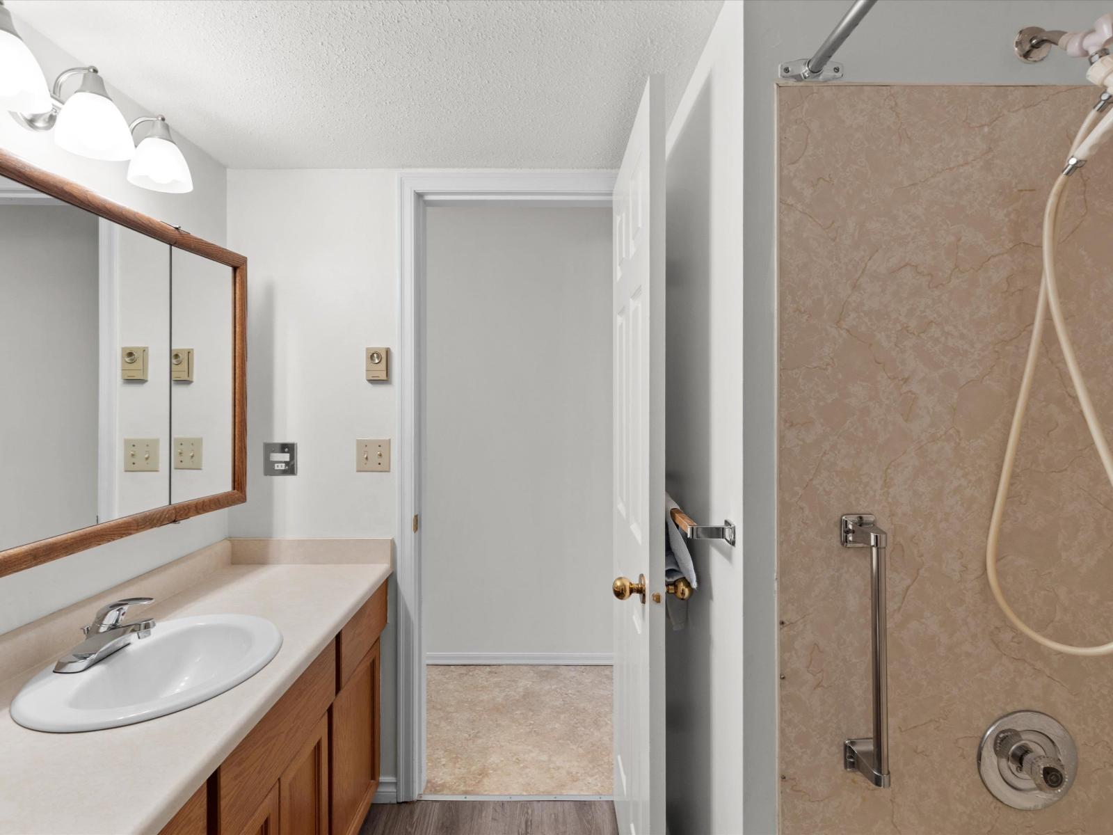 2 32718 Garibaldi Drive, Abbotsford, British Columbia  V2T 5T6 - Photo 25 - R3162660