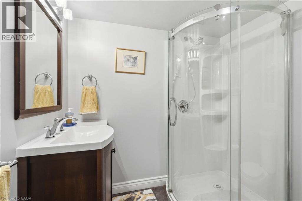 33 Centennial Parkway S, Hamilton, Ontario  L8G 2C1 - Photo 38 - 40846920