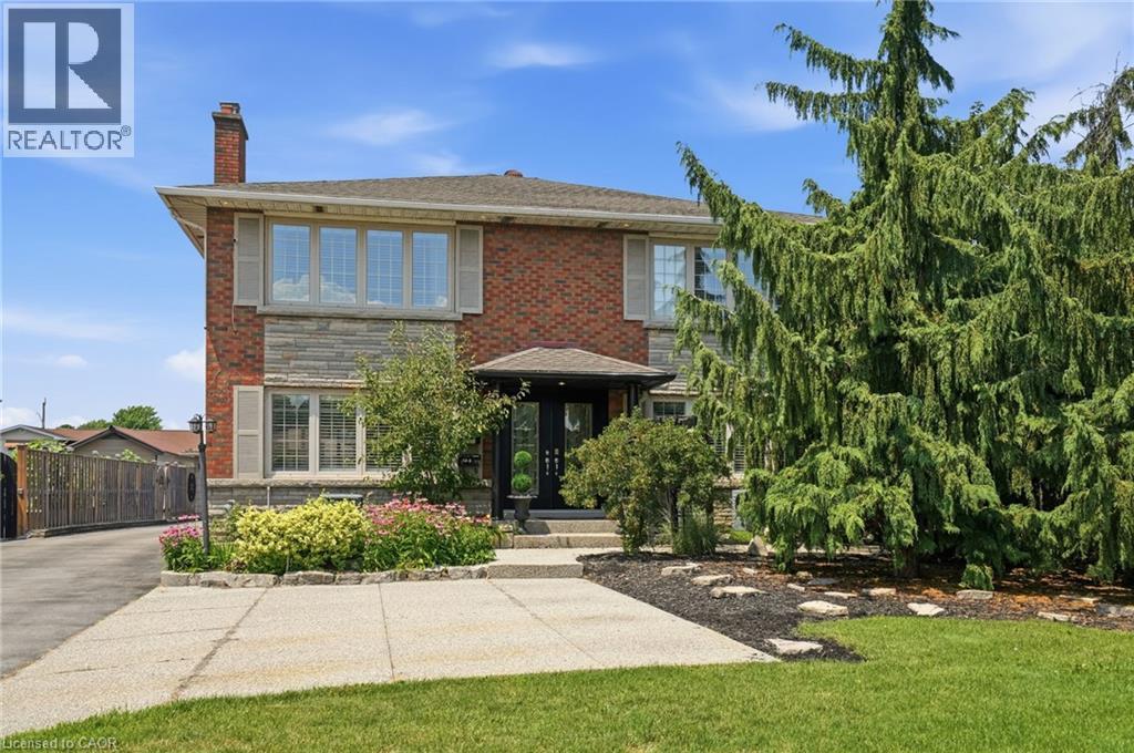 33 Centennial Parkway S, Hamilton, Ontario  L8G 2C1 - Photo 2 - 40846920