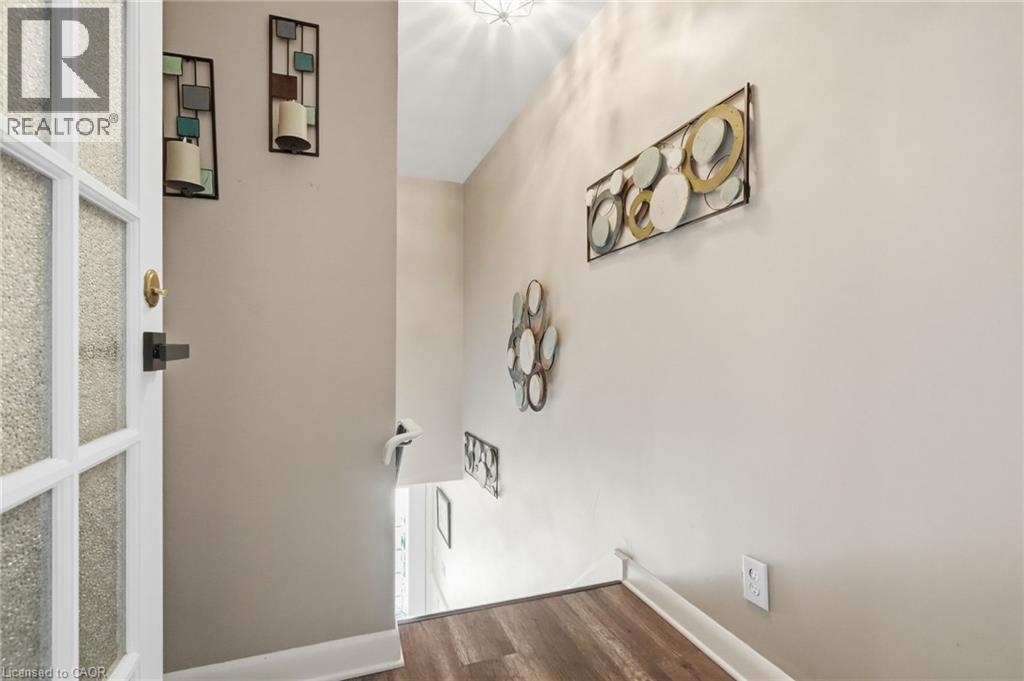 33 Centennial Parkway S, Hamilton, Ontario  L8G 2C1 - Photo 18 - 40847091