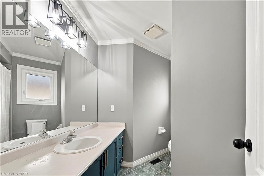 96 Laurendale Avenue, Waterdown, Ontario  L0R 2H3 - Photo 33 - 40861416