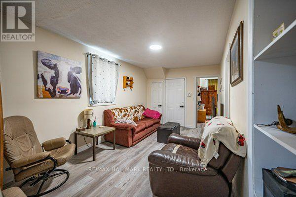Main & Upper - 307 Grey Street, London East, Ontario  N6B 1G7 - Photo 5 - X13757168