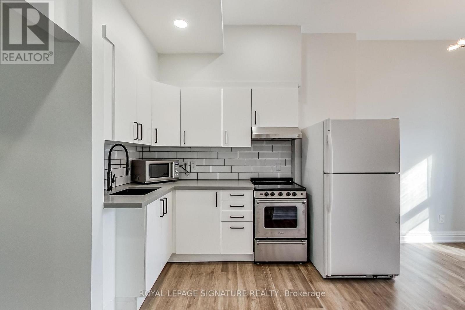 2 - 102 West Avenue S, Hamilton, Ontario  L8N 2S3 - Photo 7 - X13757188