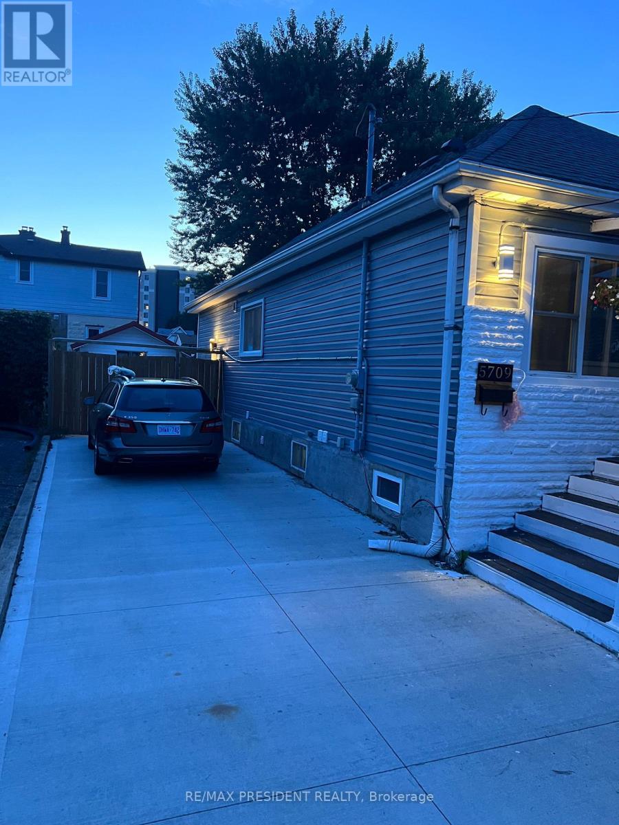 5709 Temperance Avenue N, Niagara Falls, Ontario  L2G 4A6 - Photo 2 - X13757248