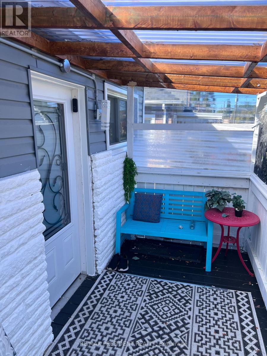 5709 Temperance Avenue N, Niagara Falls, Ontario  L2G 4A6 - Photo 3 - X13757248