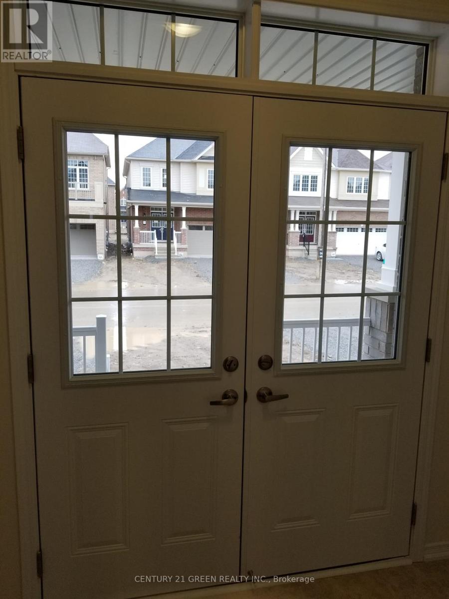 28 Sara Drive, Thorold, Ontario  L3B 0G4 - Photo 2 - X13757250