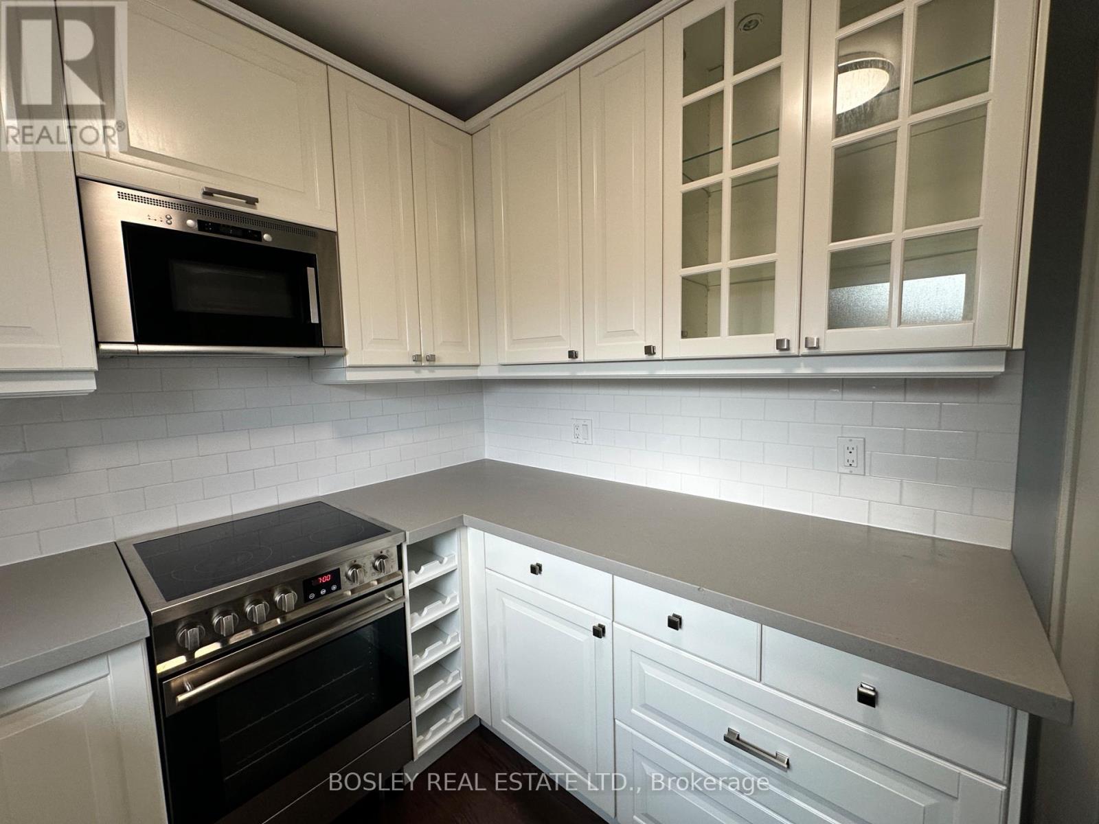 2 - 229 Manor Road E, Toronto, Ontario  M4S 1R9 - Photo 11 - C13748870