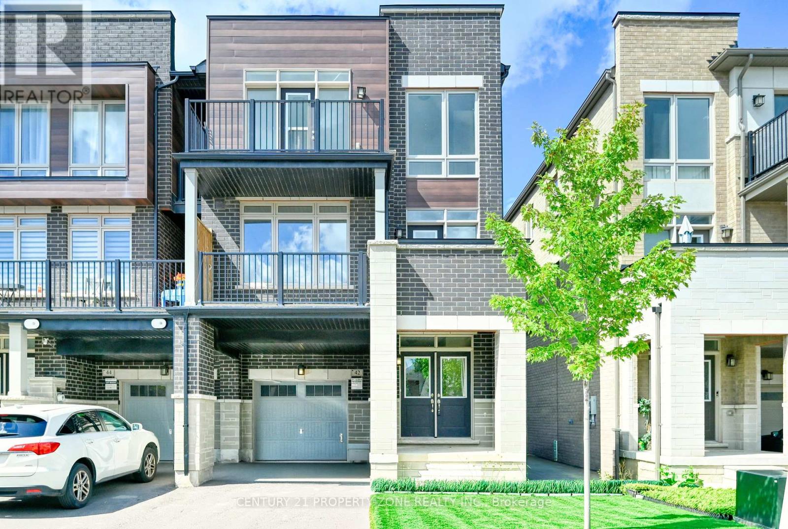 42 DONALD FICHT CRESCENT, Brampton, Ontario