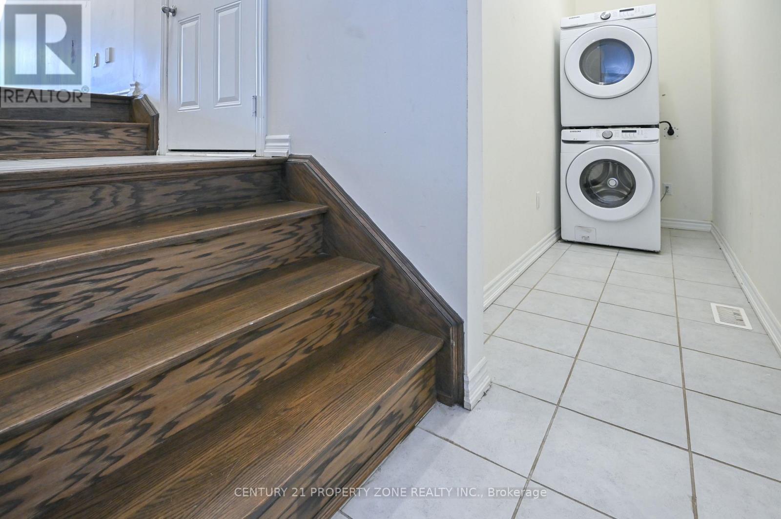 42 Donald Ficht Crescent, Brampton, Ontario  L7A 5H6 - Photo 23 - W13748298