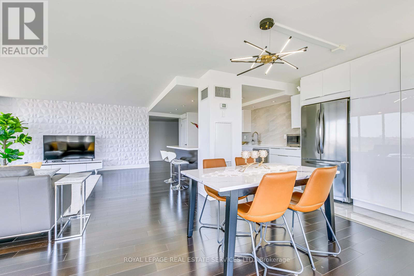 1607 - 2045 Lake Shore Boulevard W, Toronto, Ontario  M8V 2Z6 - Photo 9 - W13752568