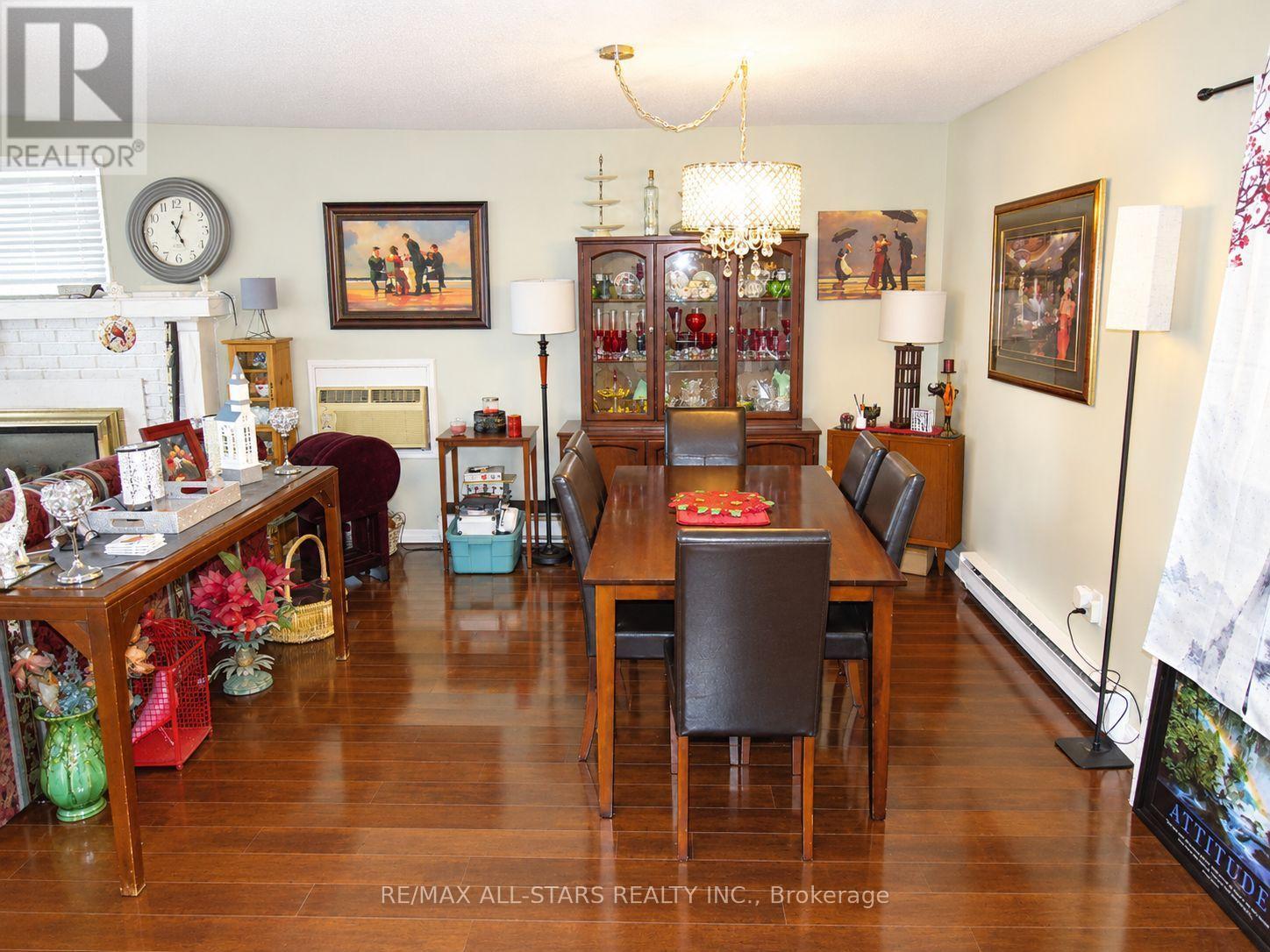 17 Pineridge Crescent, Clarington, Ontario  L1B 1B9 - Photo 3 - E13744650