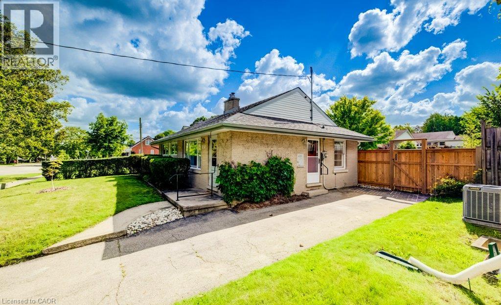 851 Union Street, Kitchener, Ontario  N2H 6J2 - Photo 40 - 40861405