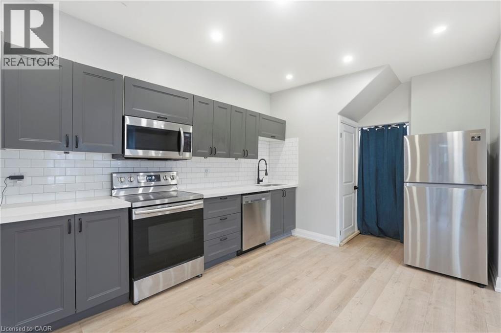106 Barnesdale Avenue N, Hamilton, Ontario  L8L 6S5 - Photo 8 - 40861525