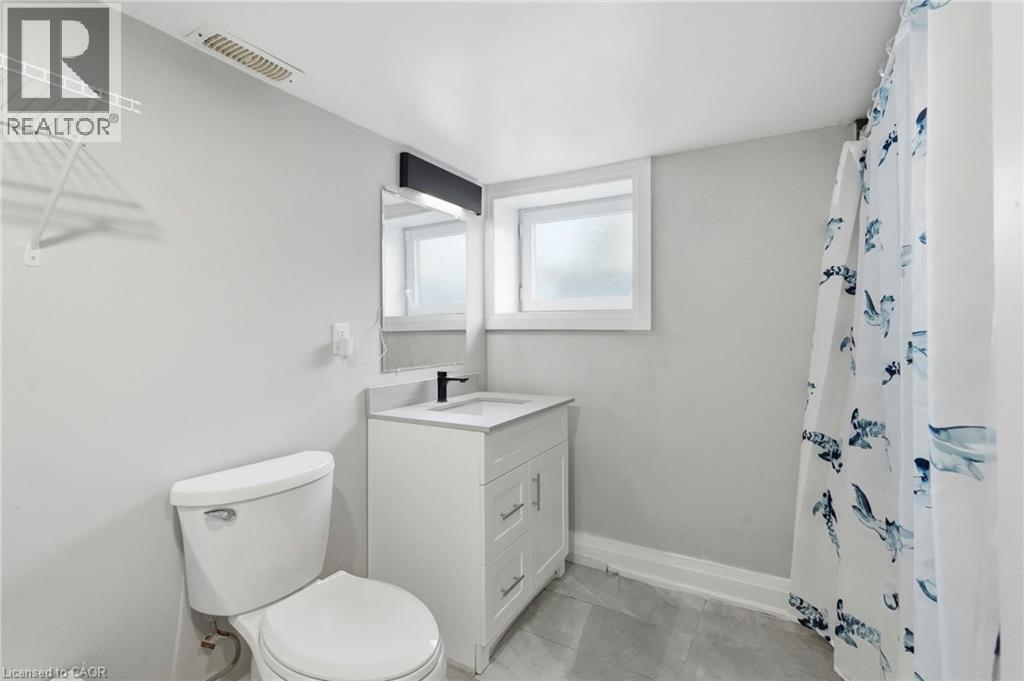 106 Barnesdale Avenue N, Hamilton, Ontario  L8L 6S5 - Photo 35 - 40861525