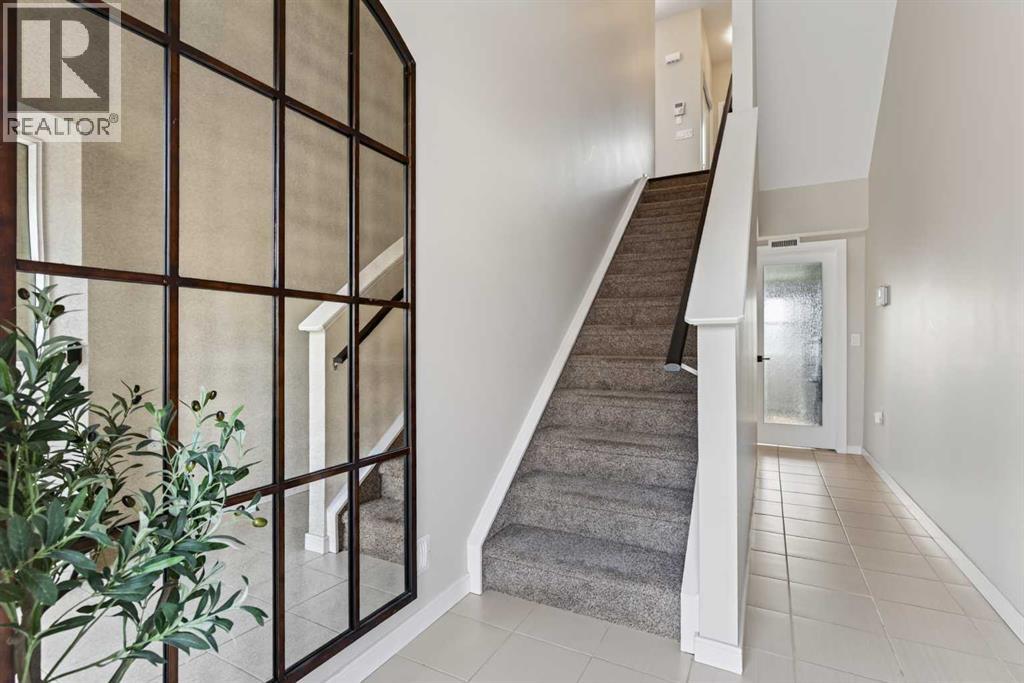 26 Nolan Hill Heights NW, Calgary, Alberta  T3R 0S5 - Photo 3 - A2339557