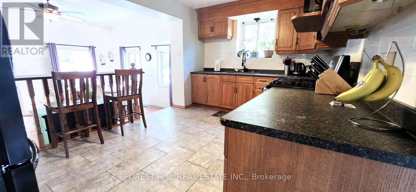 4 Karen Crescent, Orillia, Ontario  L3V 3H1 - Photo 8 - S13752718
