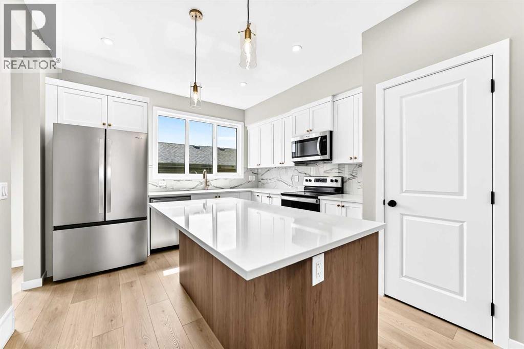 277 Heirloom Way SE, Calgary, Alberta  t3s 0h2 - Photo 5 - A2335364