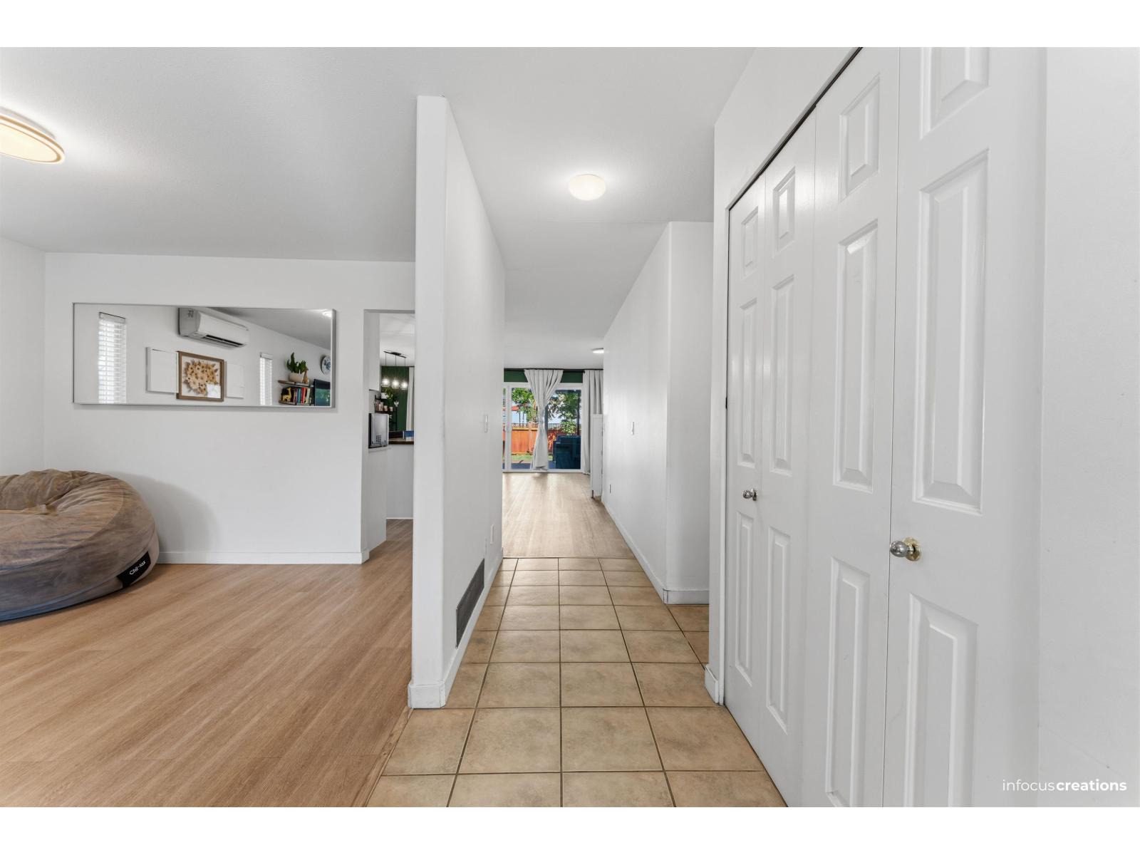 10306 167 Street, Surrey, British Columbia  V4N 1Z2 - Photo 2 - R3162701