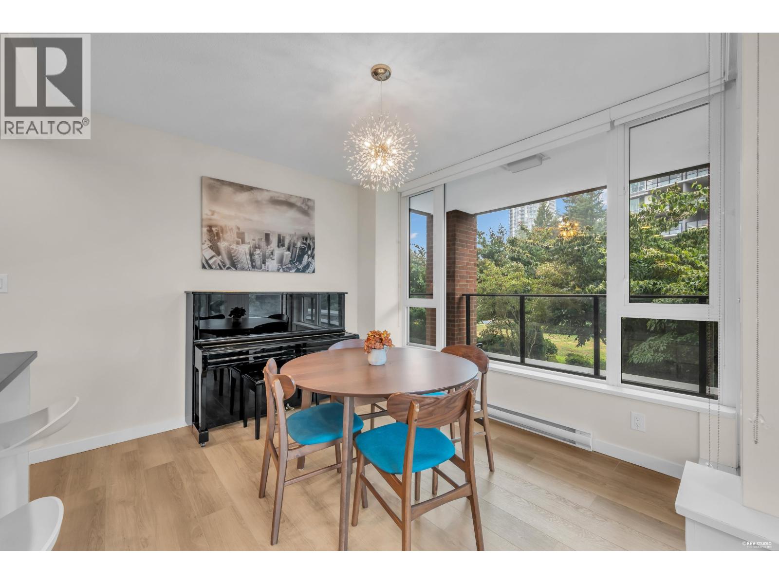 305 3100 Windsor Gate, Coquitlam, British Columbia  V3B 0P3 - Photo 8 - R3162402