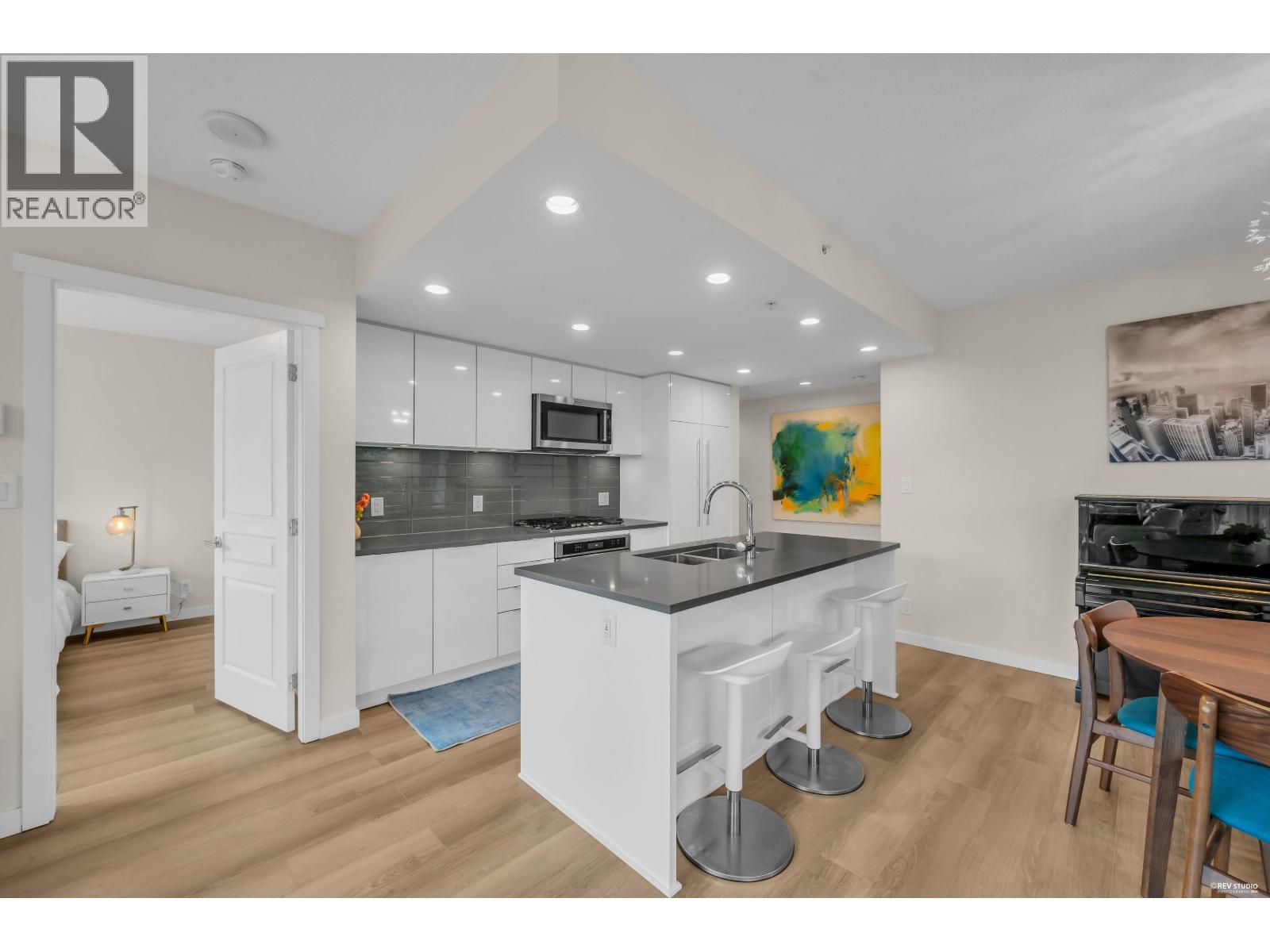 305 3100 Windsor Gate, Coquitlam, British Columbia  V3B 0P3 - Photo 12 - R3162402