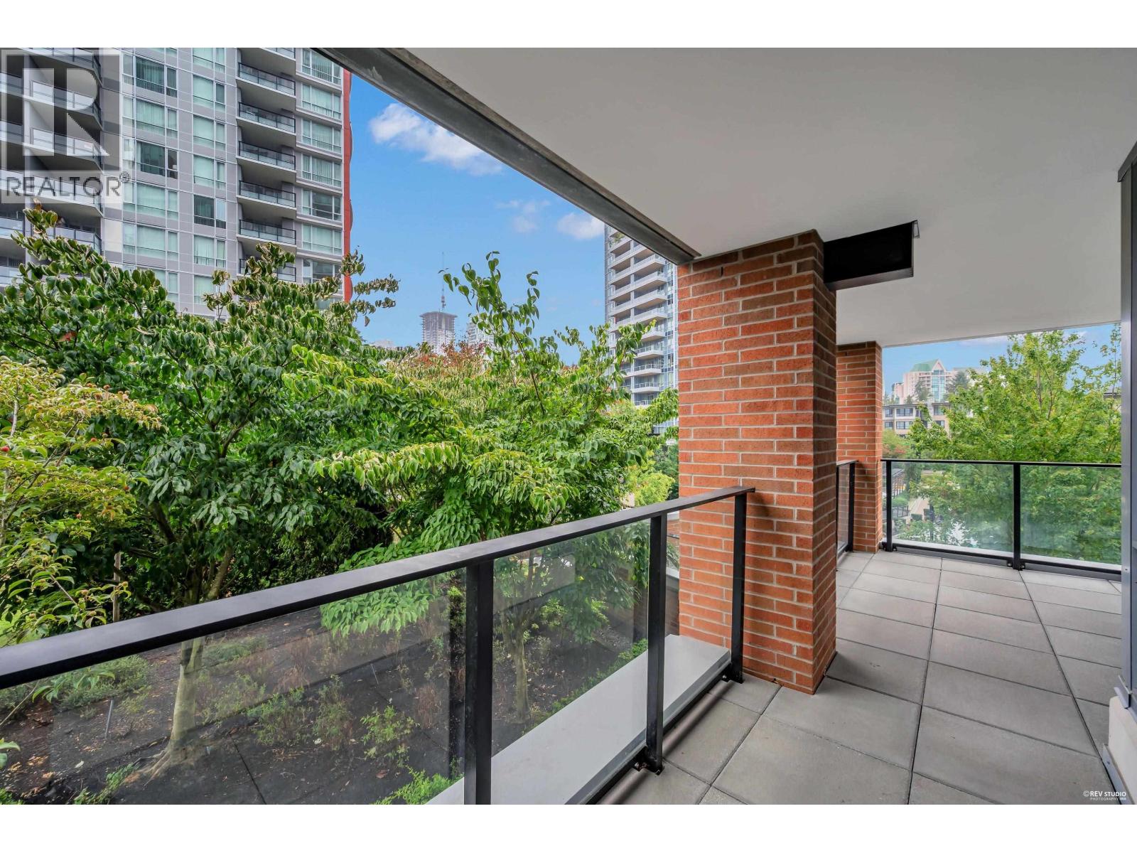 305 3100 Windsor Gate, Coquitlam, British Columbia  V3B 0P3 - Photo 25 - R3162402